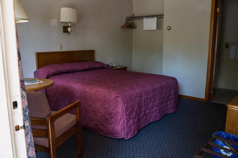 T-Bird Motor Inn Шелбърн Екстериор снимка